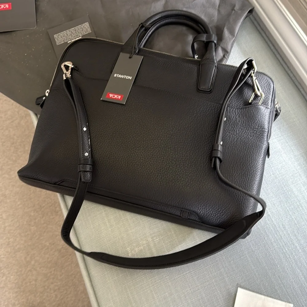 NWT Tumi black leather Stanton laptop bag with shoulder strap